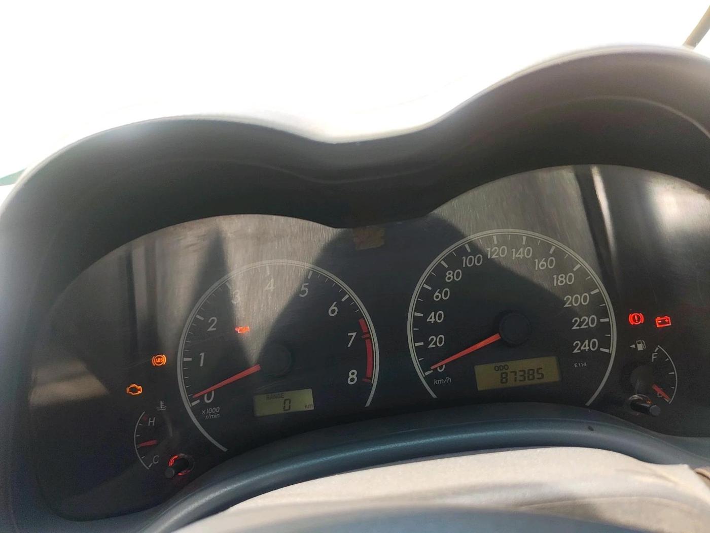 2011 Toyota Corolla Altis J PETROL, Petrol, Manual, 87,385 km, interior
