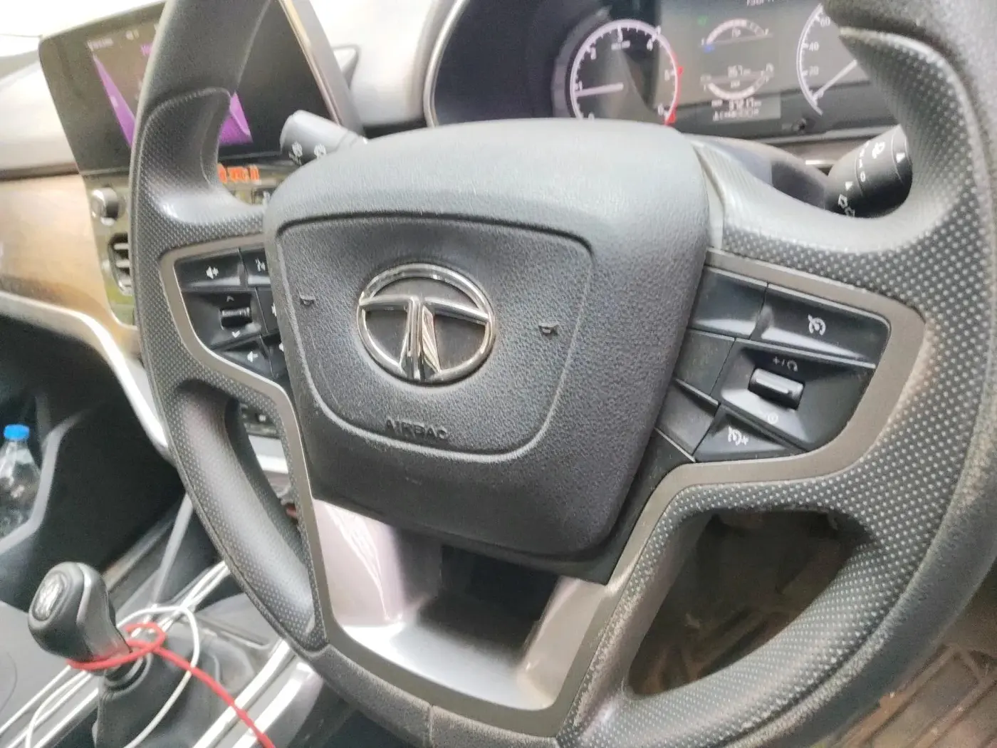 2022 Tata Harrier XT 2.0L KRYOTEC, Diesel, Manual, 37,217 km, interior