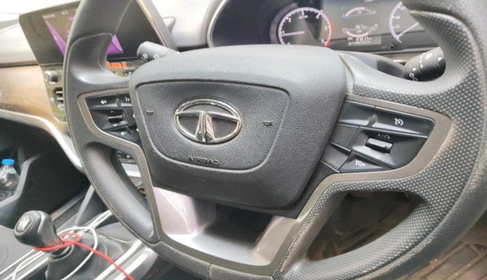 2022 Tata Harrier XT 2.0L KRYOTEC, Diesel, Manual, 37,217 km, interior