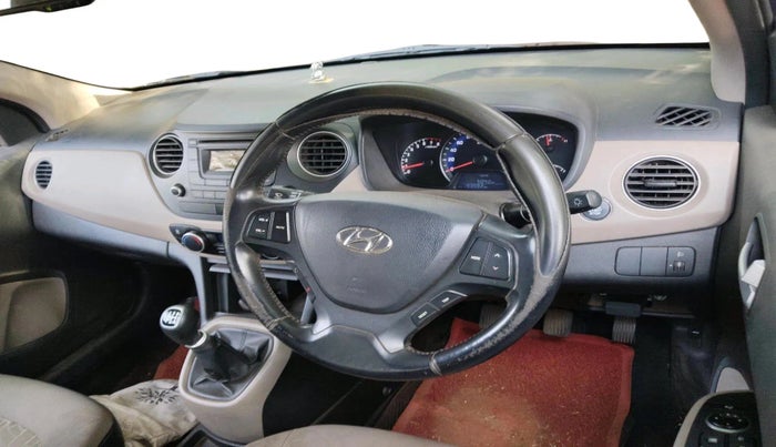 2015 Hyundai Xcent SX 1.2 (O), Petrol, Manual, 1,93,082 km, interior