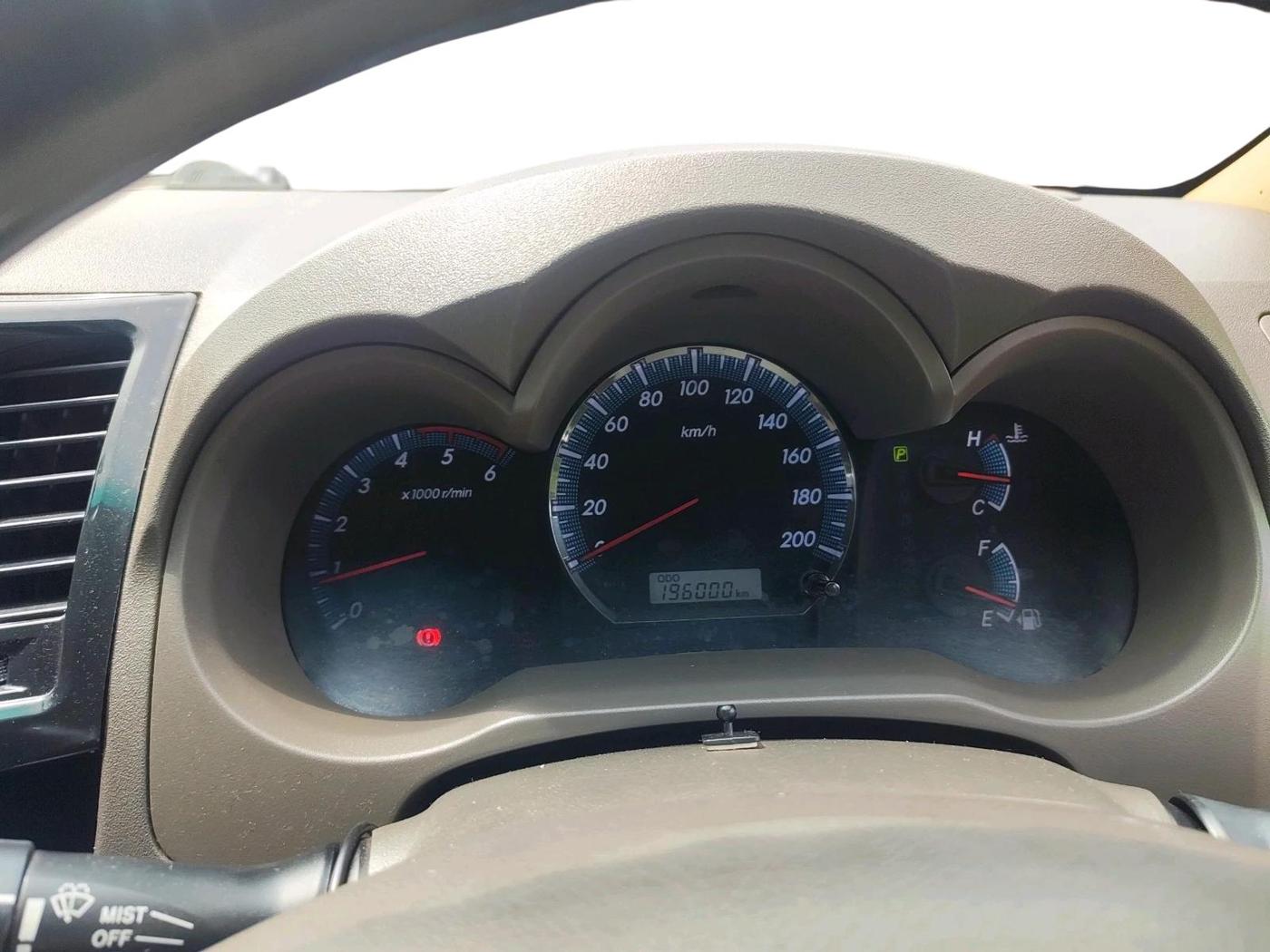 2012 Toyota Fortuner 3.0 4X2 AT, Diesel, Automatic, 1,96,000 km, interior