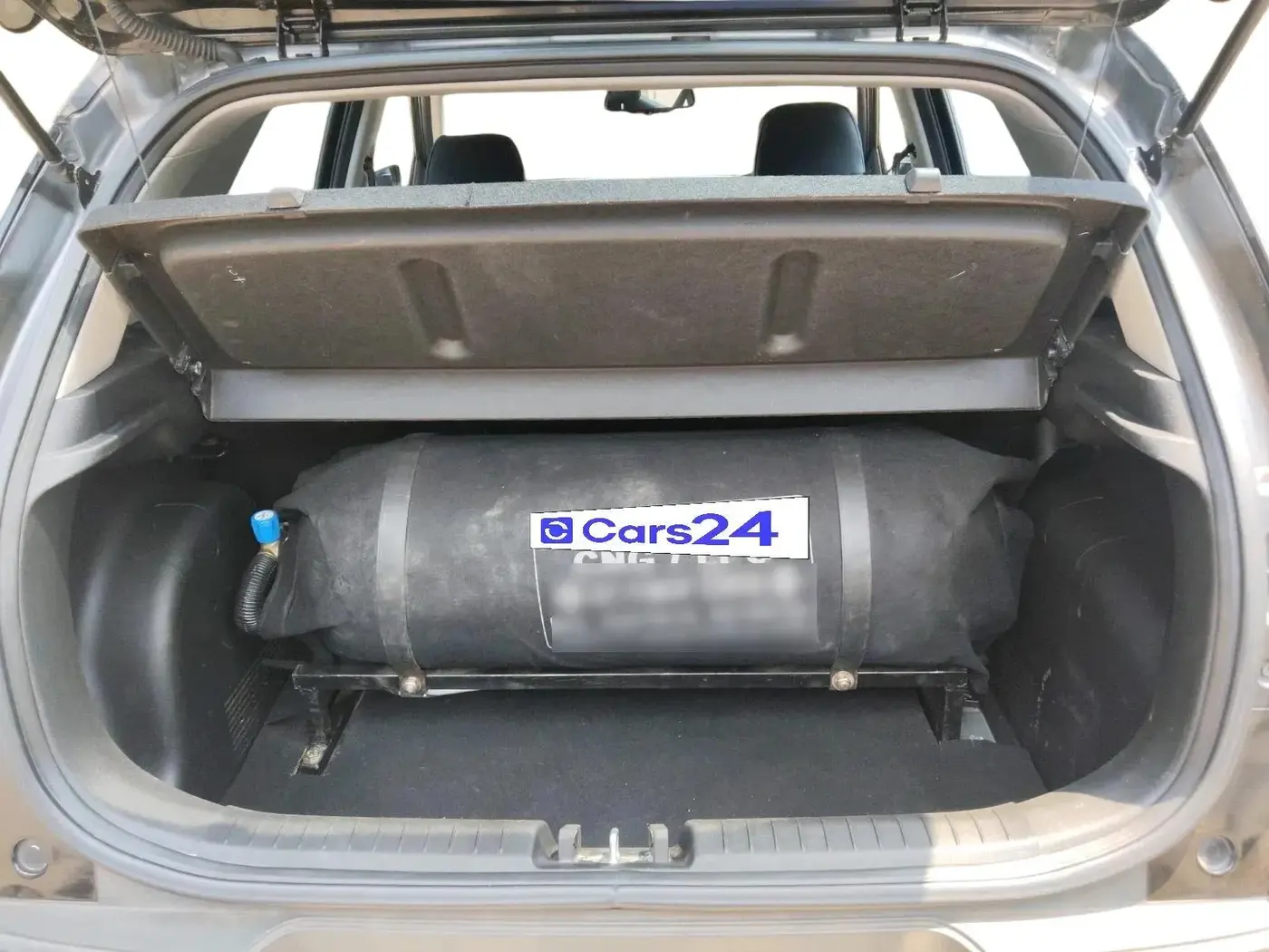 2023 Hyundai VENUE SX 1.2 PETROL, CNG, Manual, 70,910 km, exterior
