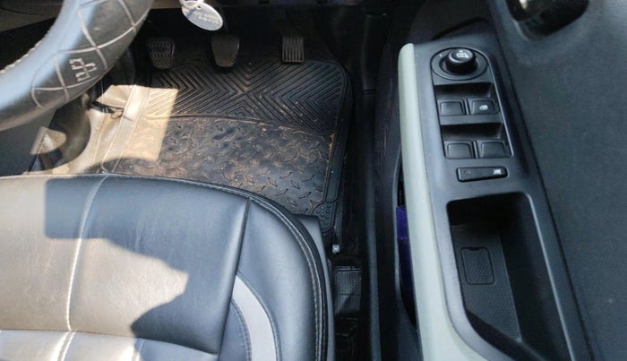 2022 Tata PUNCH ADVENTURE MT, Petrol, Manual, 40,134 km, interior