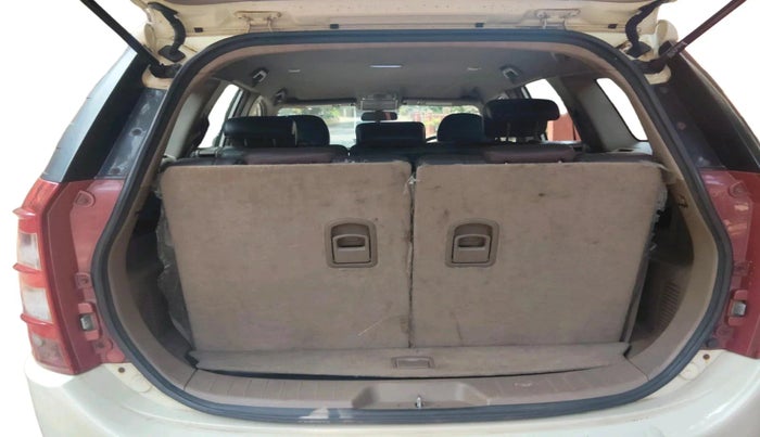 2012 Mahindra XUV500 W6, Diesel, Manual, 93,257 km, exterior