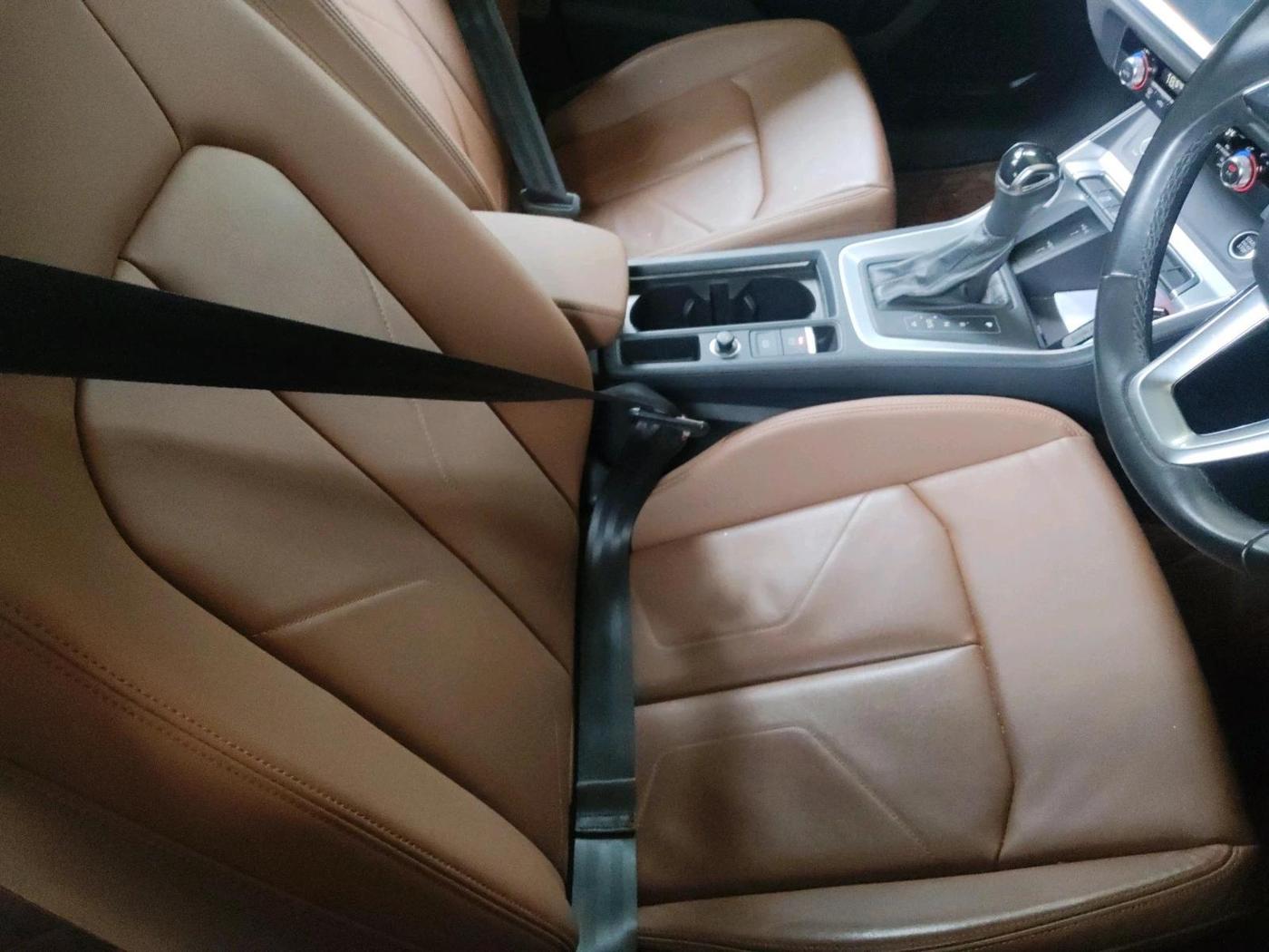 2024 Audi Q3 PREMIUM PLUS 40 TFSI, Petrol, Automatic, 19,642 km, interior