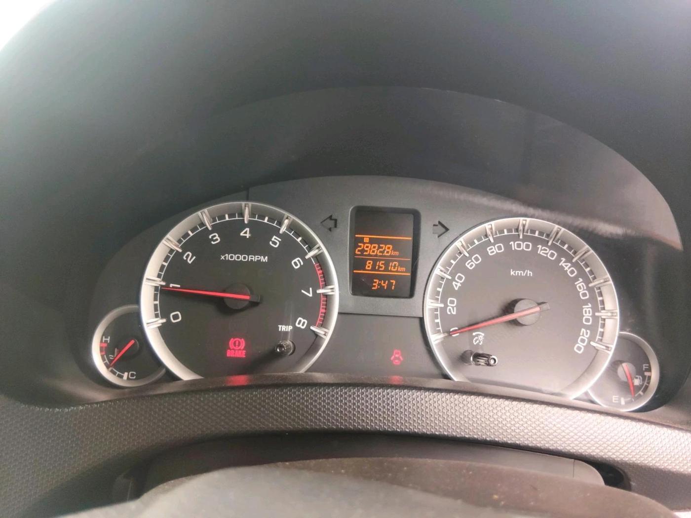 2015 Maruti Swift VXI, Petrol, Manual, 81,510 km, interior