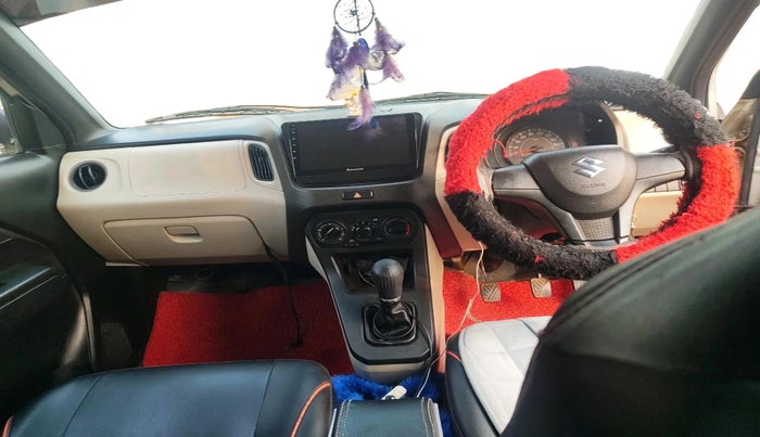 2019 Maruti New Wagon-R LXI CNG 1.0, CNG, Manual, 99,160 km, interior