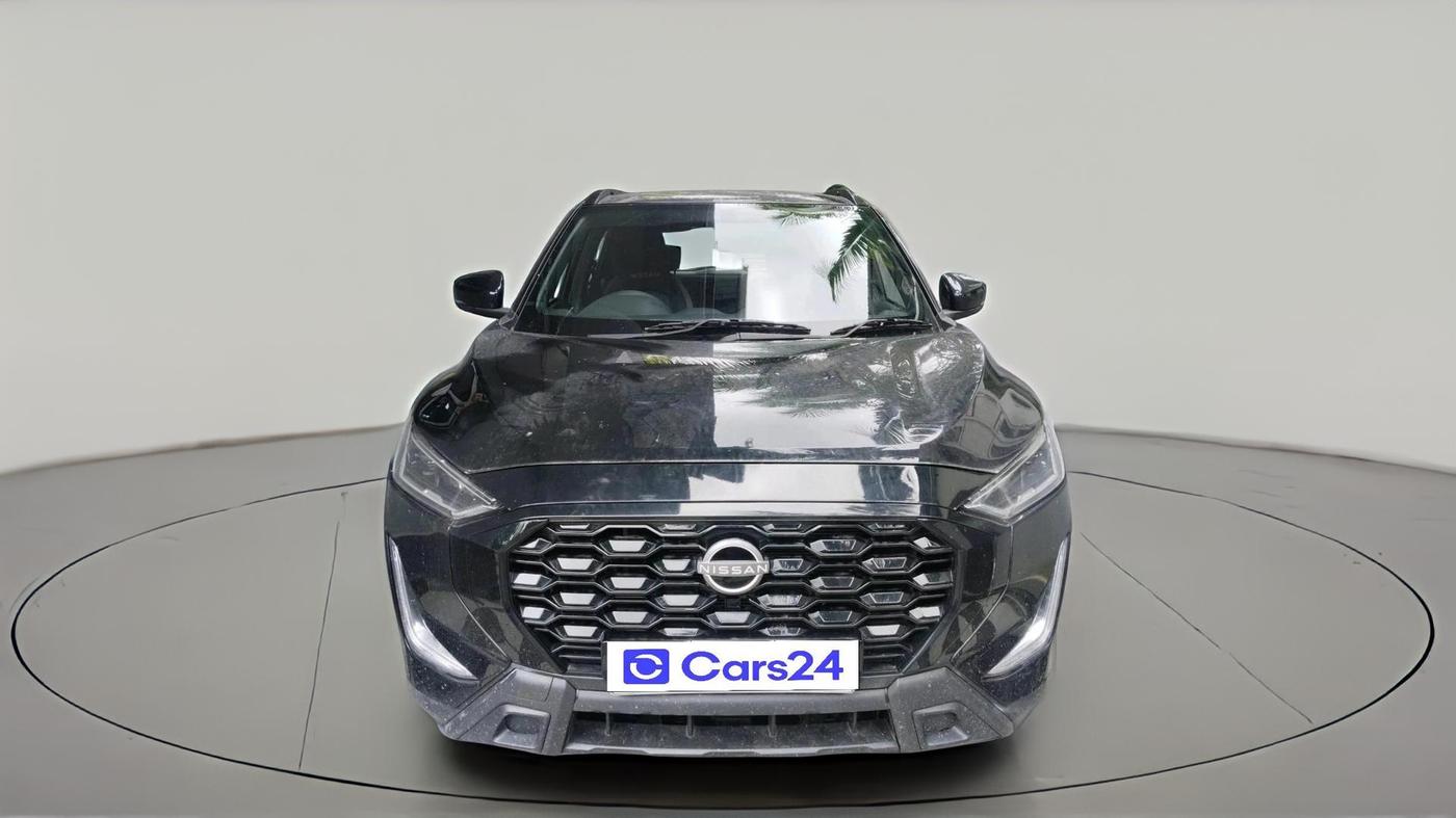 2026 Nissan MAGNITE Kuro Edition EZ-SHIFT, Petrol, Automatic, 4,080 km, exterior