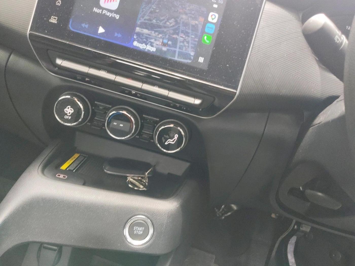 2026 Nissan MAGNITE Kuro Edition EZ-SHIFT, Petrol, Automatic, 4,080 km, interior