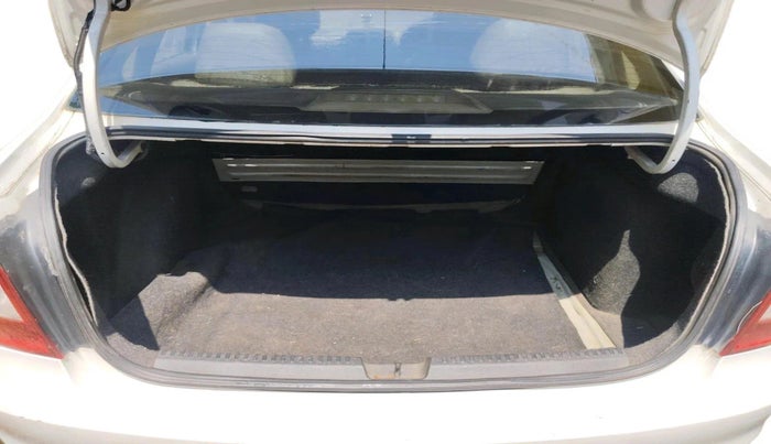 2012 Skoda Rapid ELEGANCE 1.6 TDI CR MT, Diesel, Manual, 1,16,644 km, exterior