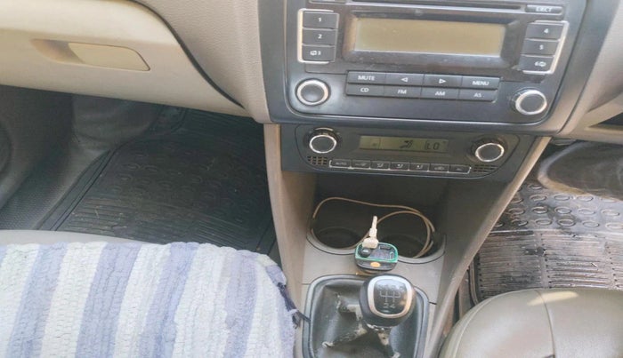 2012 Skoda Rapid ELEGANCE 1.6 TDI CR MT, Diesel, Manual, 1,16,644 km, interior