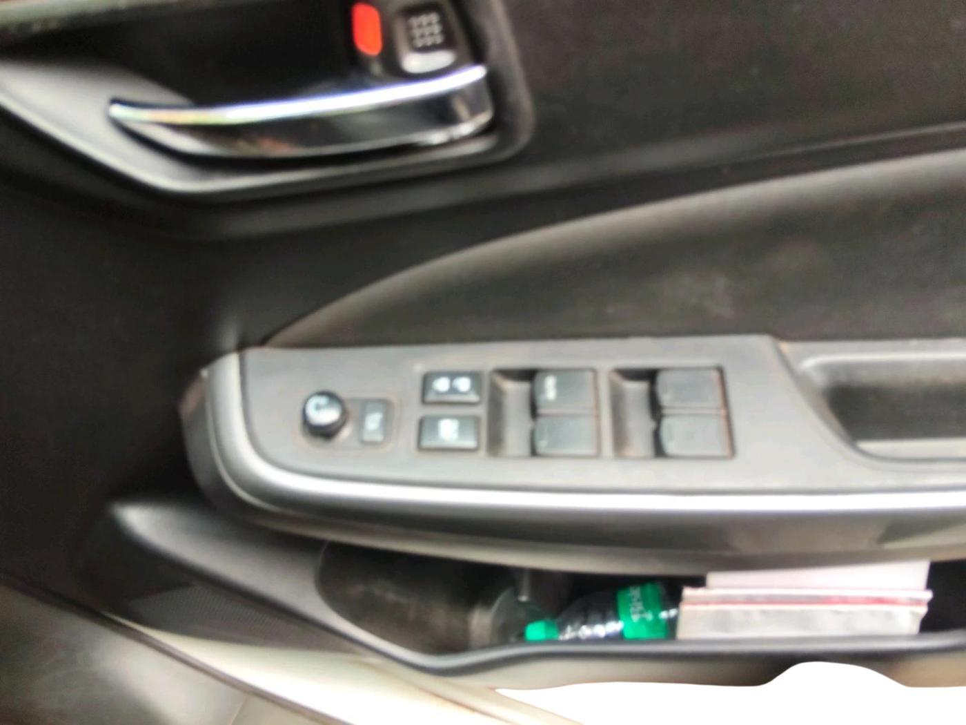 2018 Maruti Swift ZXI, Petrol, Manual, 83,348 km, interior
