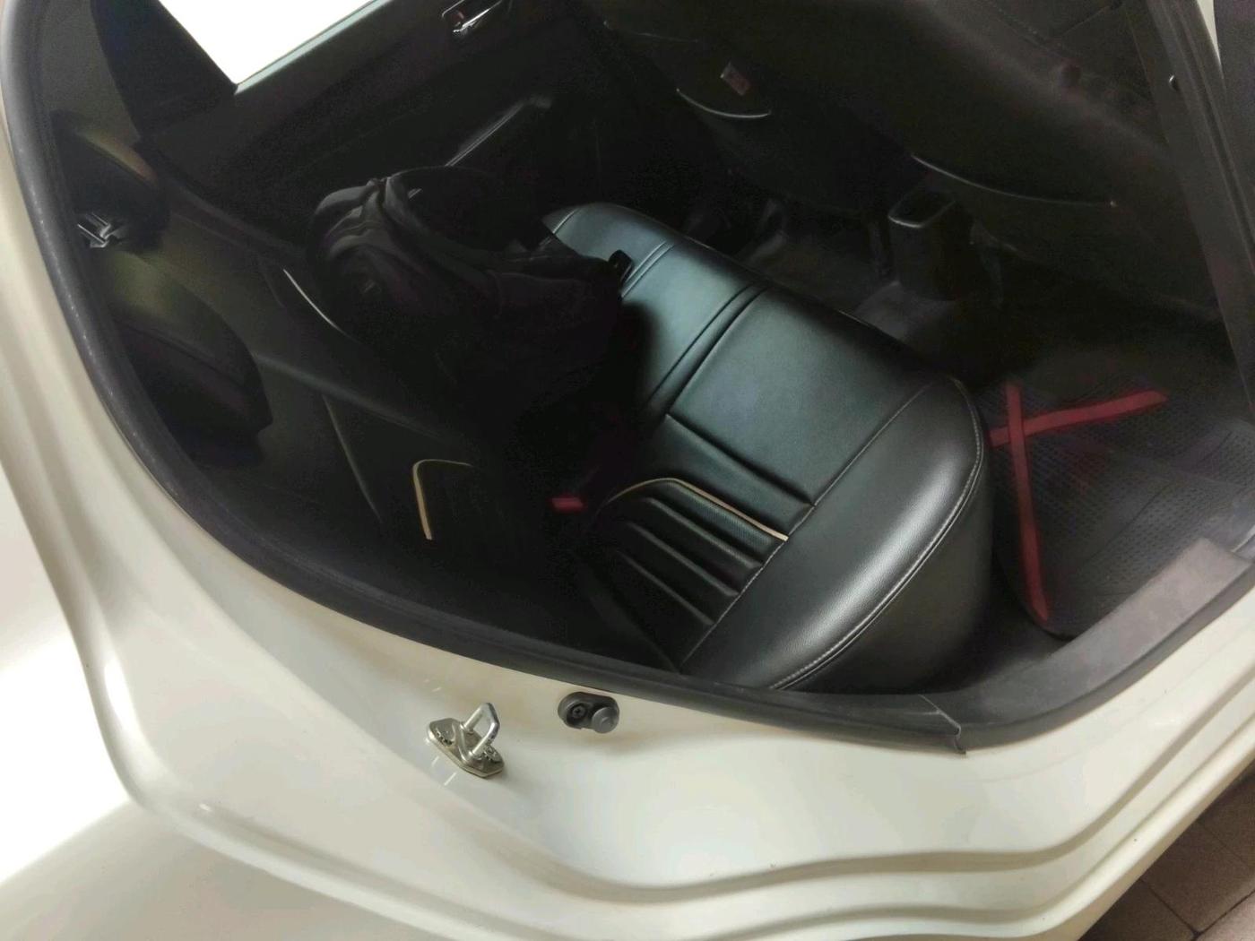 2018 Maruti Swift ZXI, Petrol, Manual, 83,348 km, interior