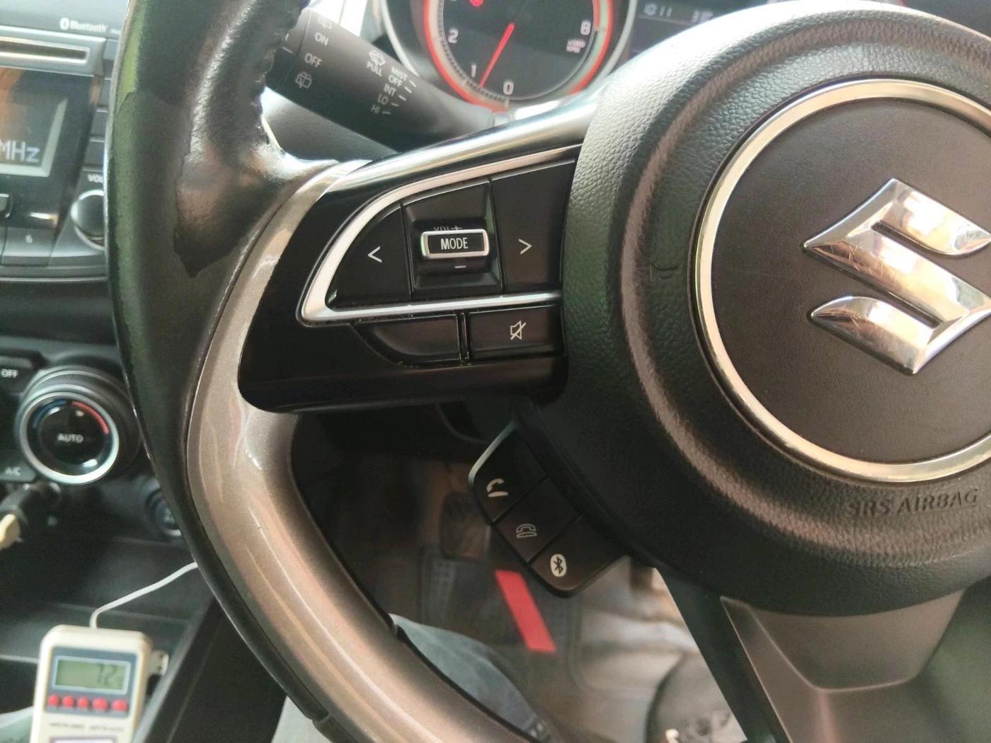 2018 Maruti Swift ZXI, Petrol, Manual, 83,348 km, interior