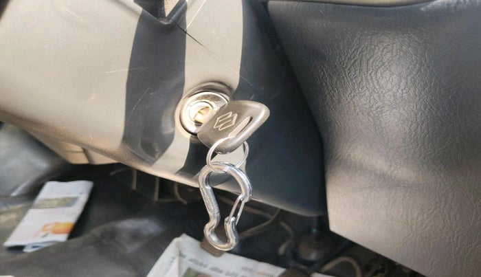 2014 Maruti Eeco 7 STR, Petrol, Manual, 96,435 km, interior