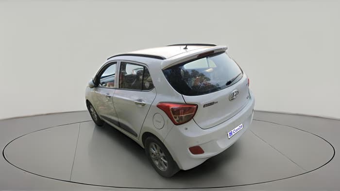 2015 Hyundai Grand i10 ASTA AT 1.2 KAPPA VTVT, Petrol, Automatic, 1,45,828 km, exterior