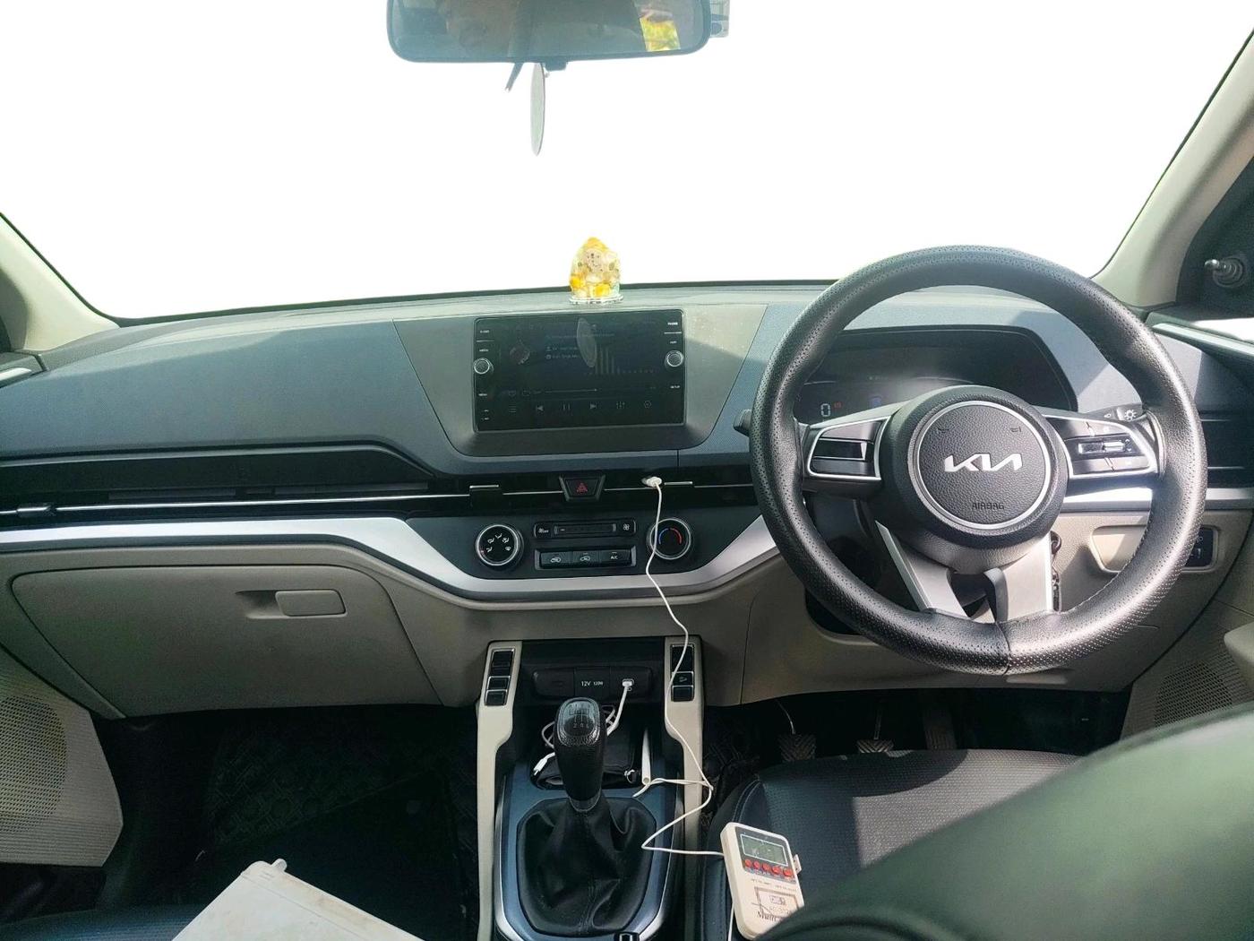 2023 KIA CARENS PREMIUM 1.5 PETROL 7 STR, Petrol, Manual, 34,917 km, interior