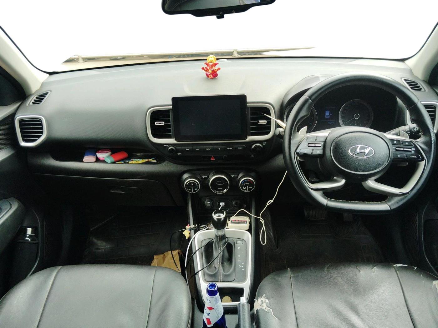 2021 Hyundai VENUE SX PLUS 1.0 TURBO DCT, Petrol, Automatic, 77,277 km, interior