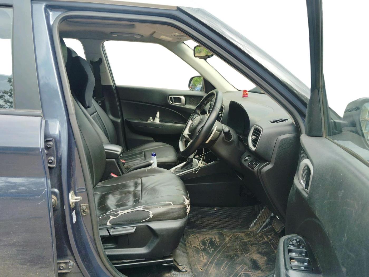 2021 Hyundai VENUE SX PLUS 1.0 TURBO DCT, Petrol, Automatic, 77,277 km, interior