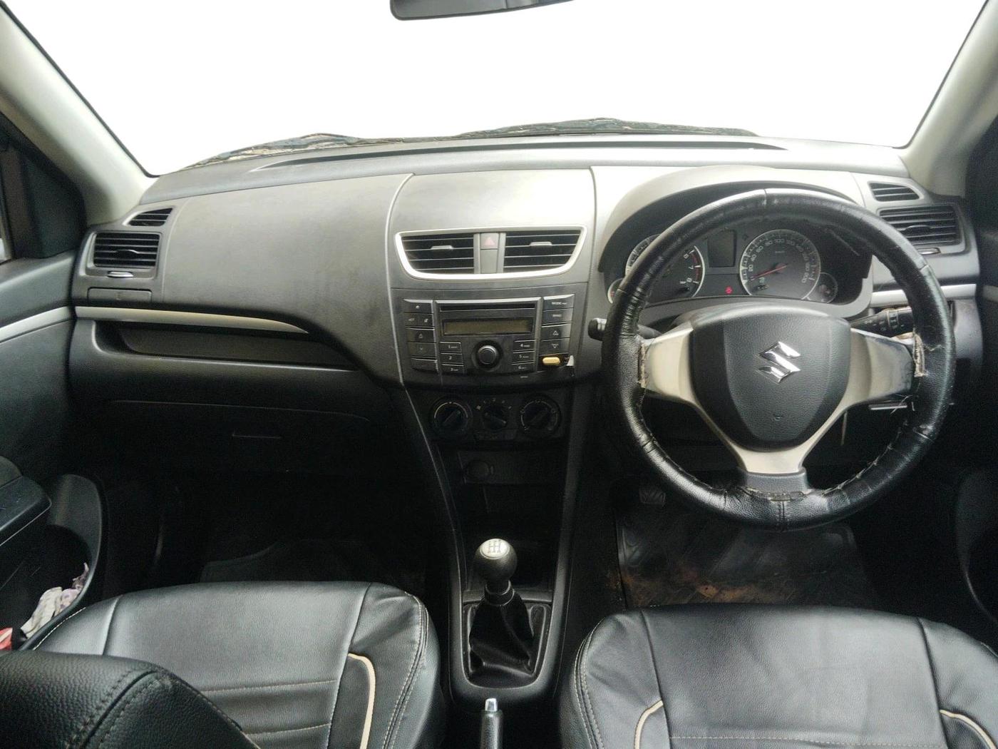 2013 Maruti Swift VXI, Petrol, Manual, 1,39,000 km, interior