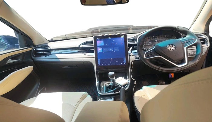 2024 MG HECTOR SMART PRO 1.5 TURBO MT PETROL, Petrol, Manual, 4,138 km, interior