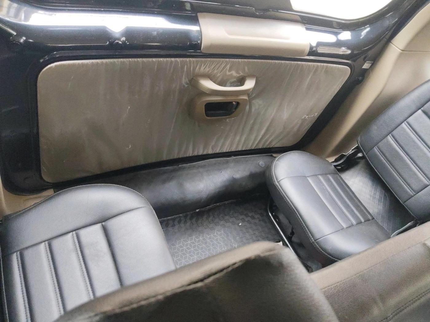 2021 Mahindra BOLERO NEO N 4, Diesel, Manual, 95,282 km, interior