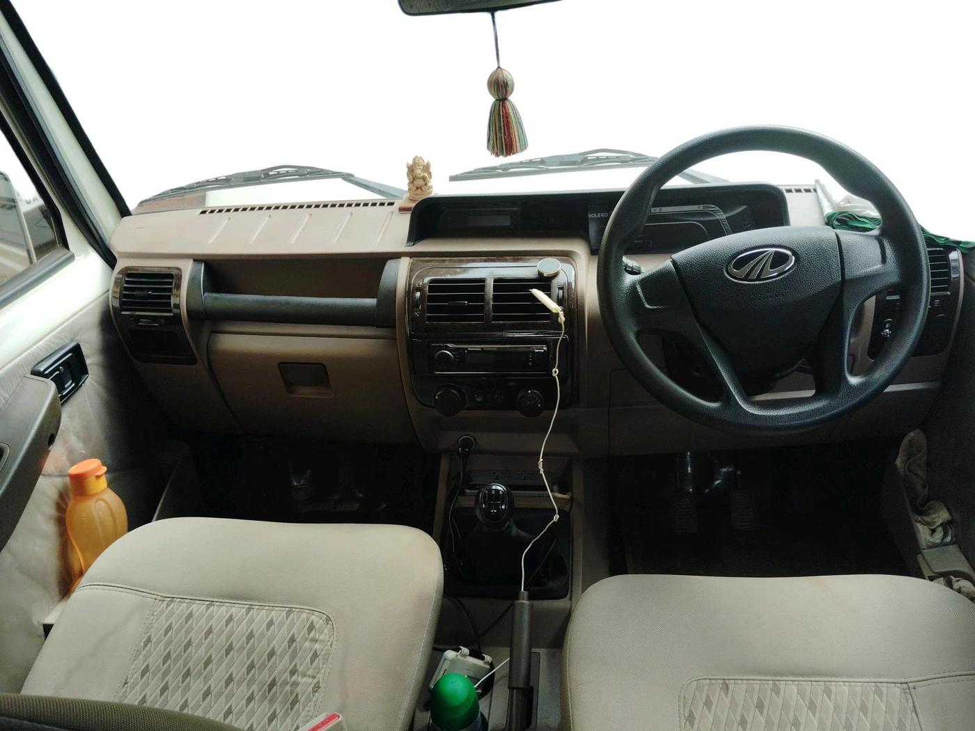 2021 Mahindra Bolero B6 (O), Diesel, Manual, 94,946 km, interior