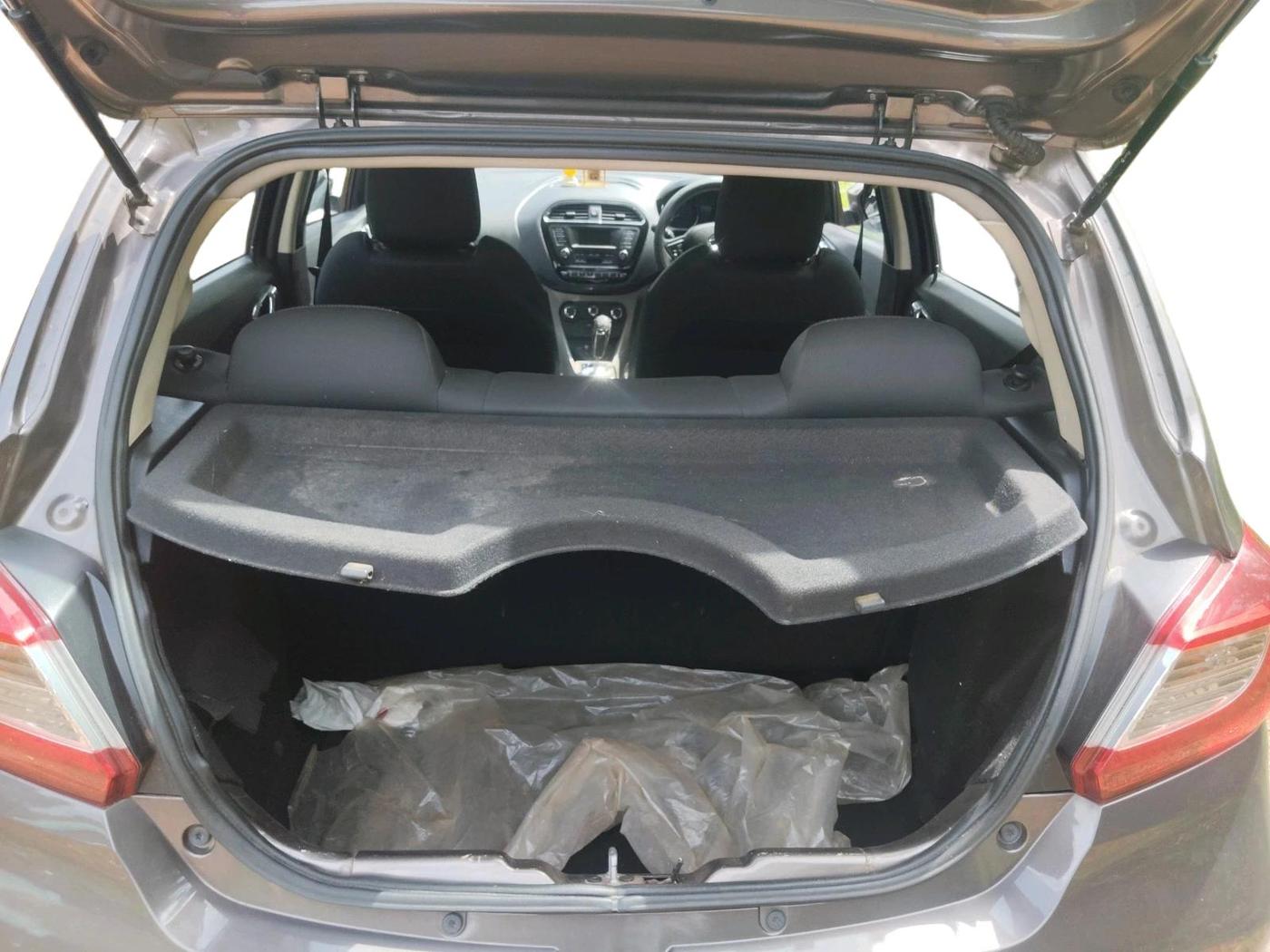 2018 Tata Tiago XZA PETROL, Petrol, Automatic, 29,491 km, exterior