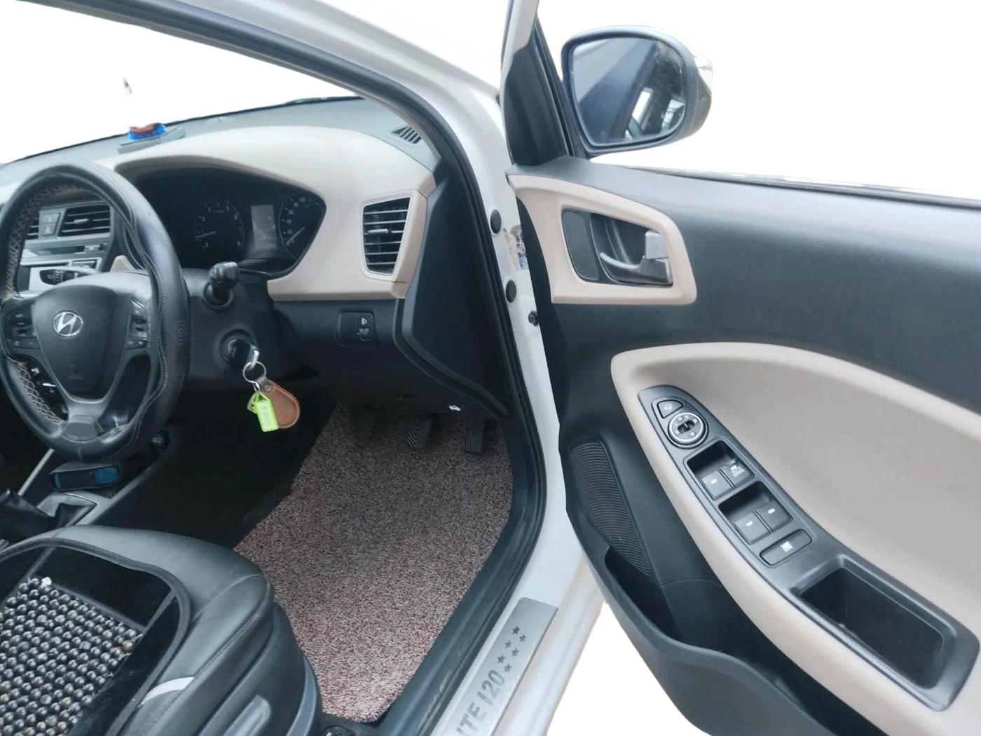 2017 Hyundai Elite i20 SPORTZ 1.2, Petrol, Manual, 62,859 km, interior