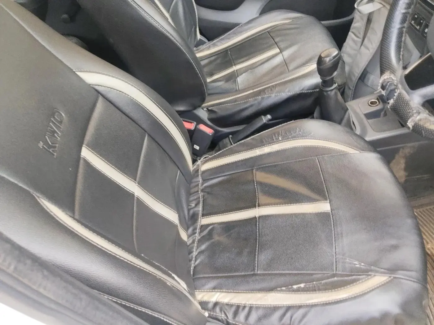 2016 Renault Kwid RXT 0.8 (O), Petrol, Manual, 1,24,036 km, interior