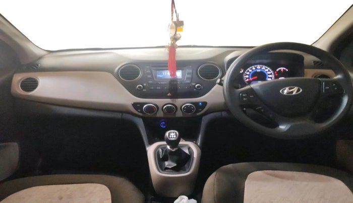 2015 Hyundai Grand i10 SPORTZ 1.2 KAPPA VTVT, Petrol, Manual, 49,556 km, interior