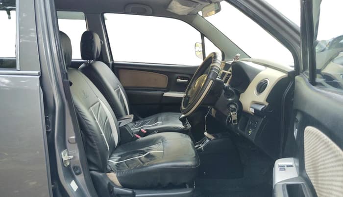 2018 Maruti Wagon R 1.0 LXI CNG (O), CNG, Manual, 80,243 km, interior