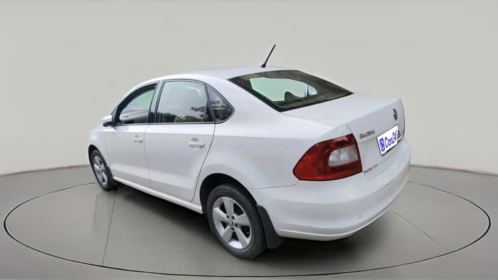 2016 Skoda Rapid 1.5 TDI CR STYLE PLUS, Diesel, Manual, 2,17,899 km, exterior