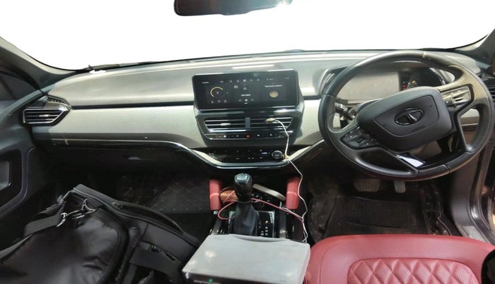 2023 Tata Safari XZA PLUS 2.0L RED DARK EDITION 6 STR, Diesel, Automatic, 29,796 km, interior