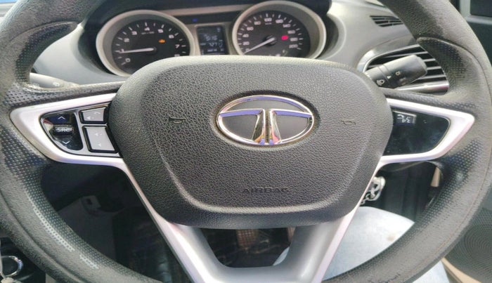 2017 Tata Tiago XZ PETROL, Petrol, Manual, 72,715 km, interior