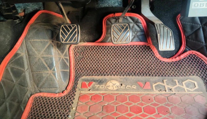 2023 Maruti BREZZA LXI S- CNG, CNG, Manual, 51,494 km, interior