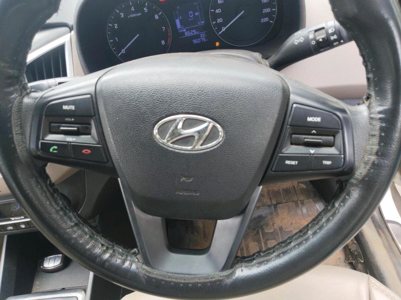 2015 Hyundai Creta SX PLUS 1.6 PETROL, Petrol, Manual, 96,079 km, interior