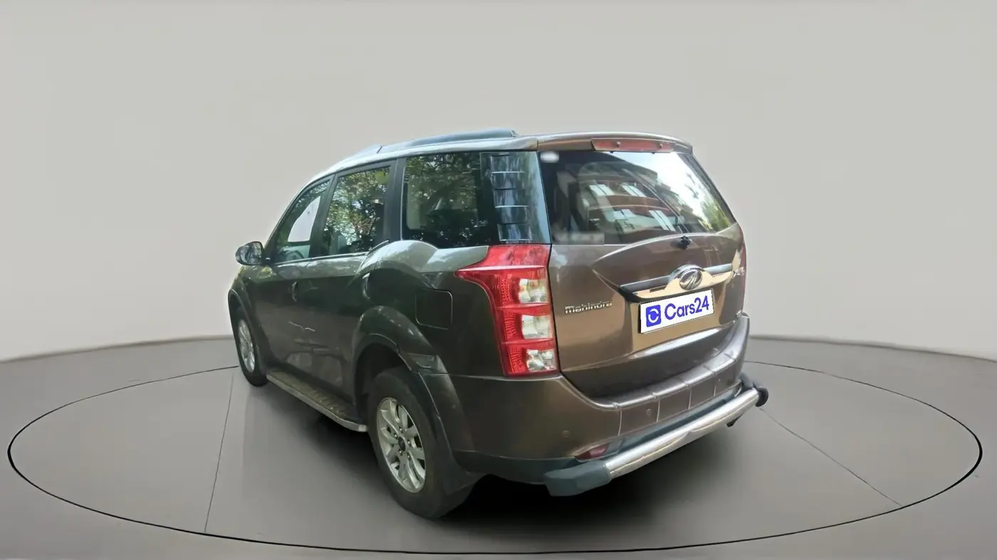 2017 Mahindra XUV500 W10, Diesel, Manual, 1,55,836 km, exterior