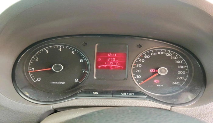 2011 Volkswagen Vento HIGHLINE 1.6 MPI, Petrol, Manual, 1,33,972 km, interior