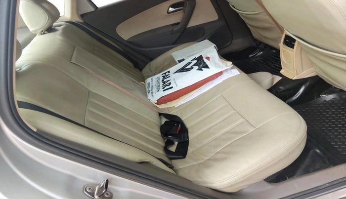 2011 Volkswagen Vento HIGHLINE 1.6 MPI, Petrol, Manual, 1,33,972 km, interior