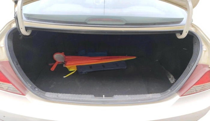 2014 Hyundai Verna FLUIDIC 1.6 VTVT EX, Petrol, Manual, 74,441 km, exterior