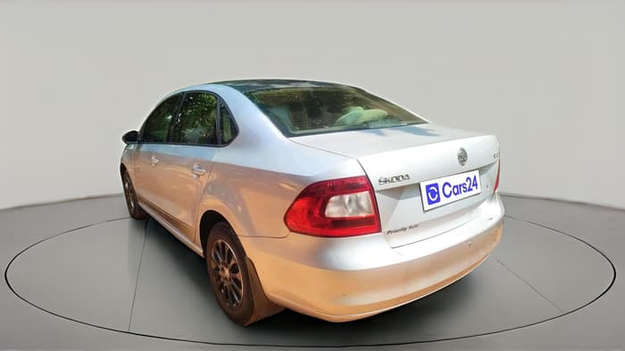 2016 Skoda Rapid 1.5 TDI CR STYLE PLUS AT, Diesel, Automatic, 1,36,530 km, exterior