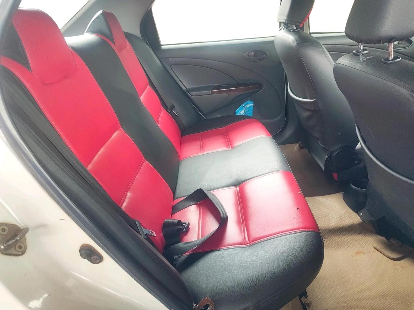 2013 Toyota Etios G, Petrol, Manual, 1,35,475 km, interior