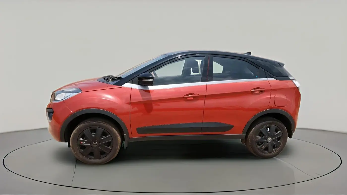 2017 Tata NEXON XM PETROL, Petrol, Manual, 90,490 km, exterior