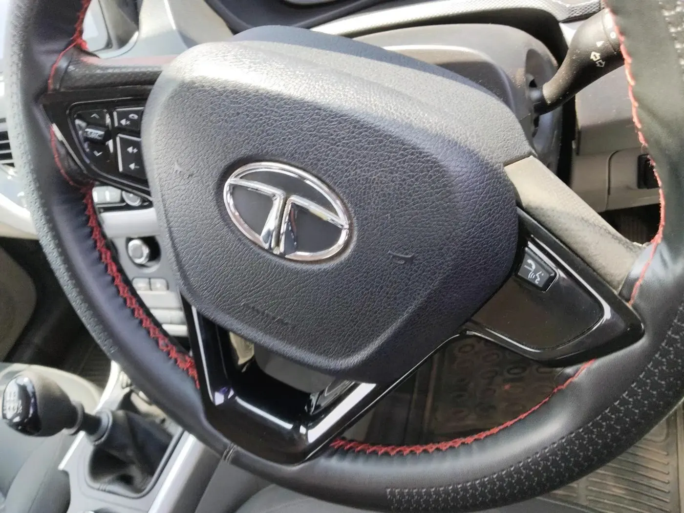 2017 Tata NEXON XM PETROL, Petrol, Manual, 90,490 km, interior