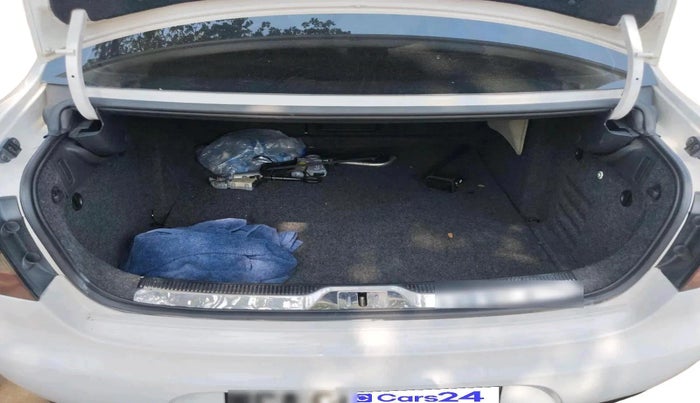 2011 Skoda Superb ELEGANCE 1.8 TSI AT, Petrol, Automatic, 58,312 km, exterior