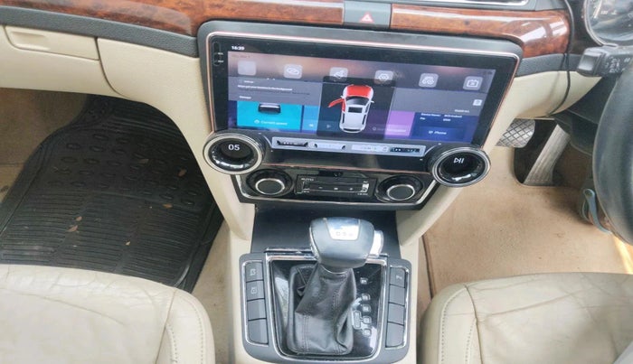 2011 Skoda Superb ELEGANCE 1.8 TSI AT, Petrol, Automatic, 58,312 km, interior