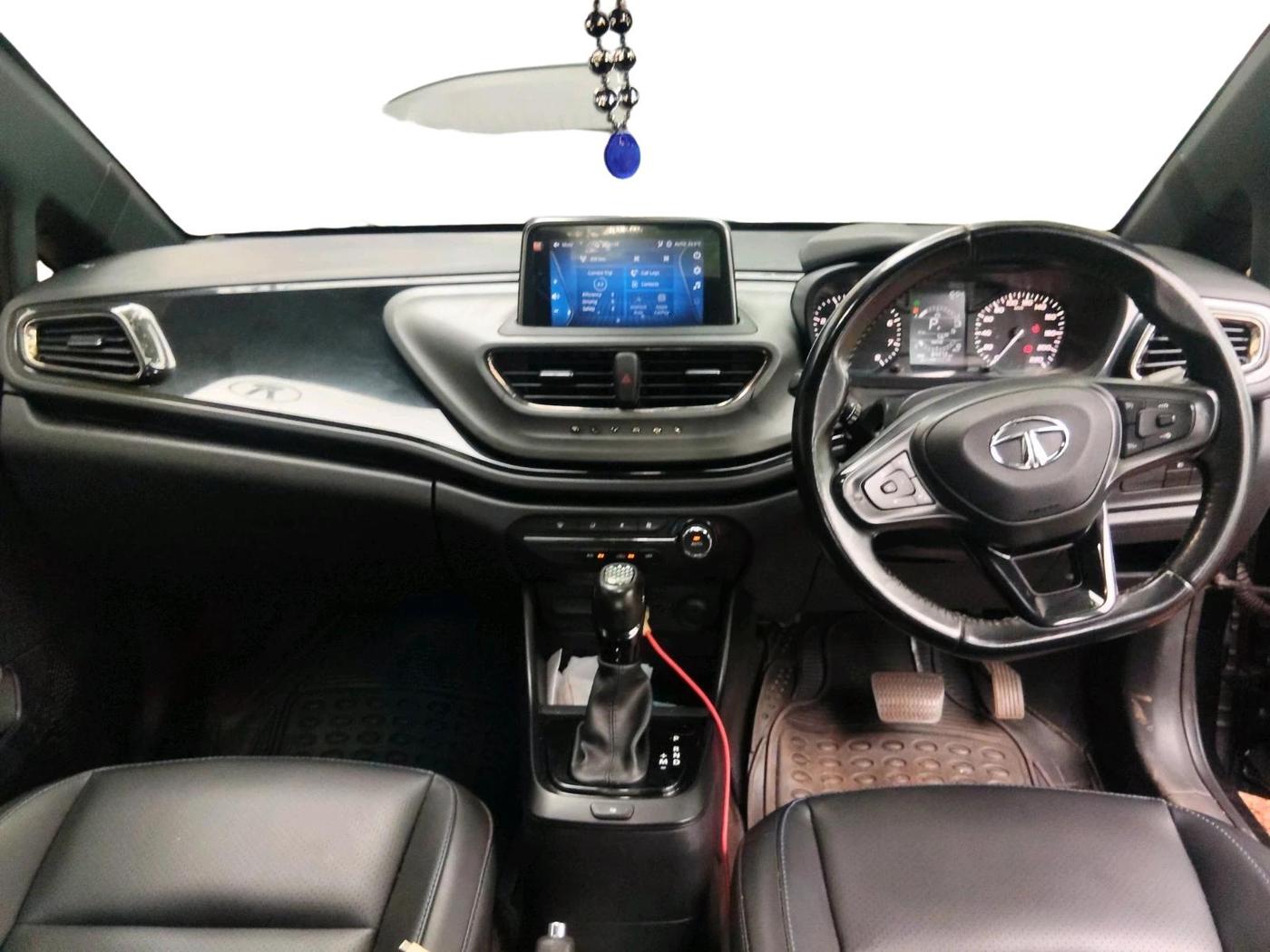 2022 Tata ALTROZ XTA DARK EDTION, Petrol, Automatic, 84,472 km, interior