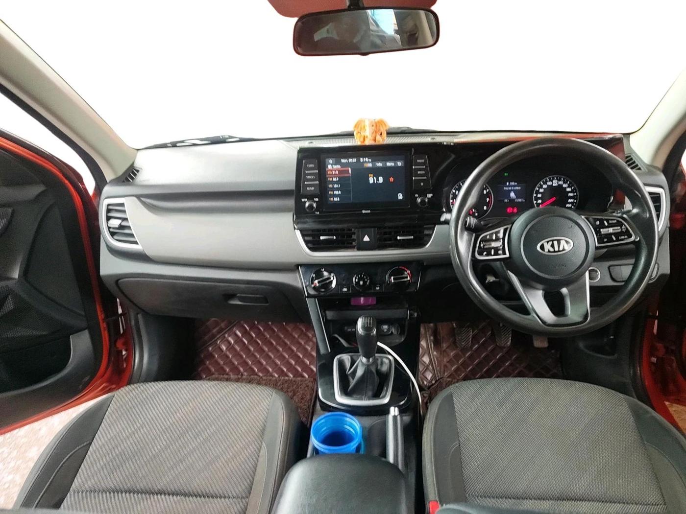 2020 KIA SELTOS HTK PLUS 1.5, Petrol, Manual, 1,12,381 km, interior