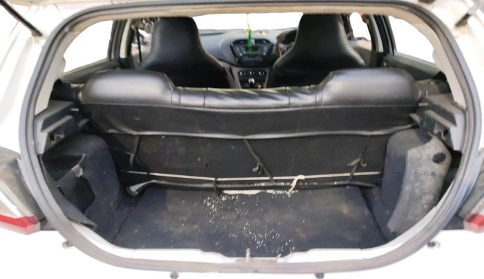 2018 Tata Tiago XT DIESEL, Diesel, Manual, 1,39,877 km, exterior